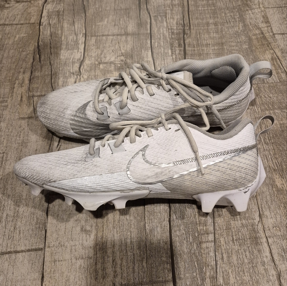 Nike Vapor Edge Speed 360 Men's Football Cleat Size 9